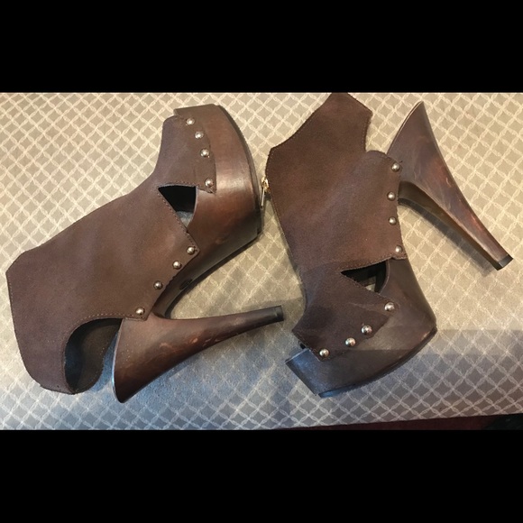 Brown bootie with zipper size 7 - Picture 4 of 5